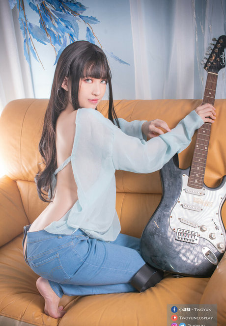 Twoyun ヌードスター 写真