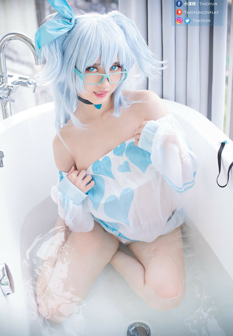 Twoyun 高品質スター 写真