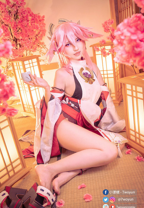 小人エボニーOnlyFans エロチック 写真