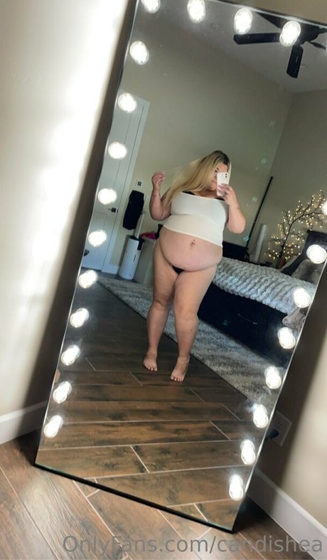 candishea 裸のポルノスター 写真