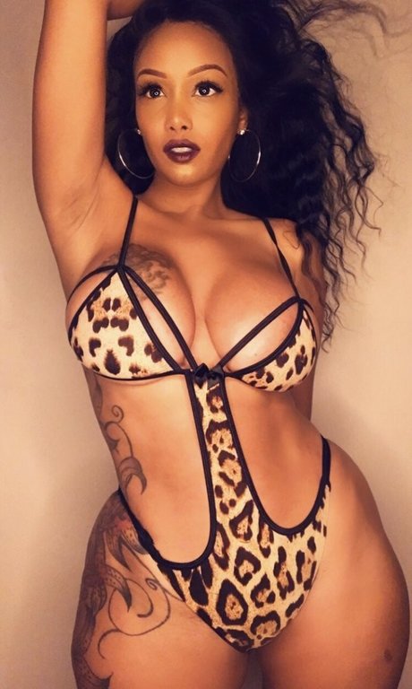 アナルビデオOnlyFans 美しい裸 画像