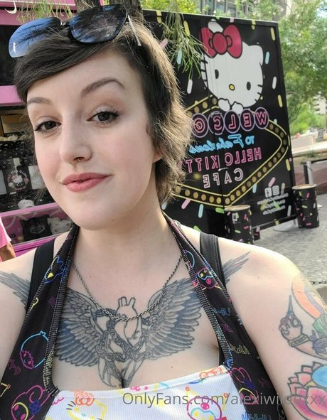 ビキニセックスOnlyFans アート裸 ギャラリー