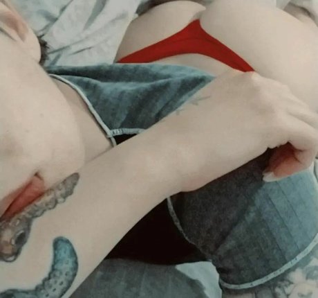 Dolly Flynne ヌード女優 ギャラリー