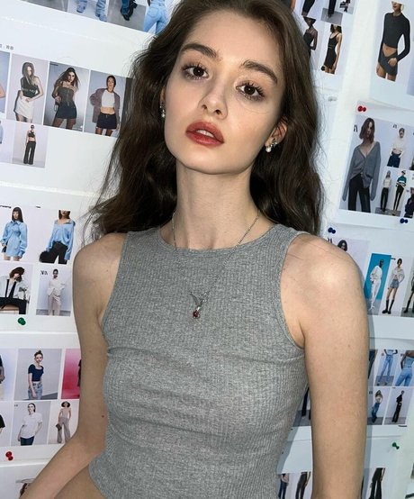 Lika Solt 美しいモデル 写真