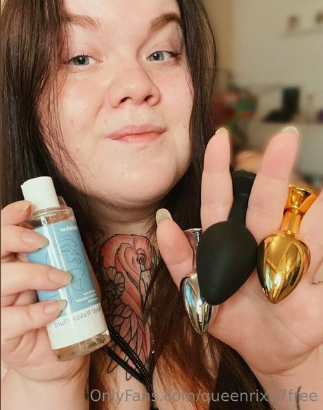 queenrixu7free トップポルノスター 写真