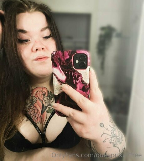 queenrixu7free ヌード女優 画像