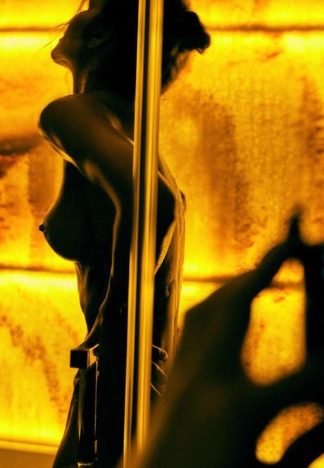 Mironova Anastasiia 完璧な女優 ギャラリー