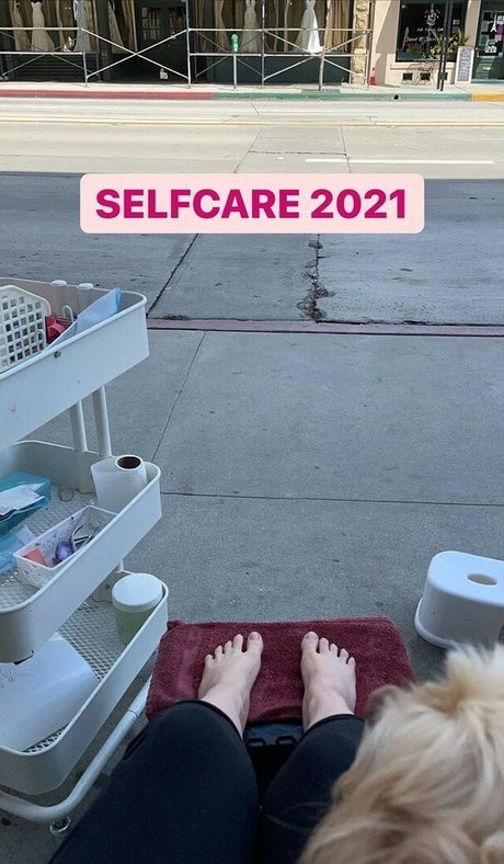 Allison Raskin ポルノスター 無料 写真