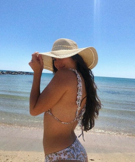 Ophelie Bau ポルノスター 美しい 写真