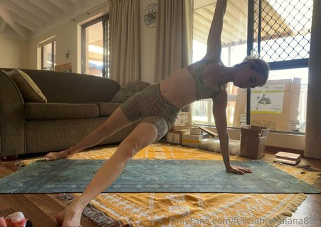 feliciameridiana888 ポルノスター 可愛い ギャラリー