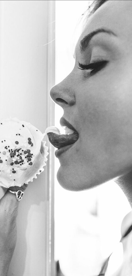 presssme ヌードスター 写真