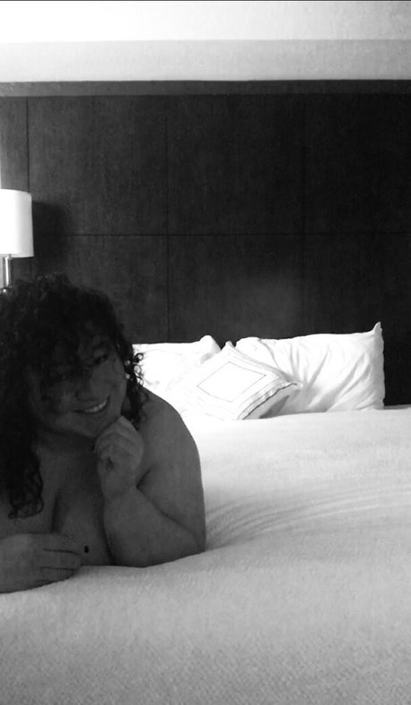 sparkledbrownsugar ポルノモデル 写真