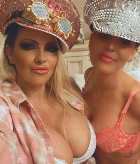 Jodie Marsh アートモデル 画像