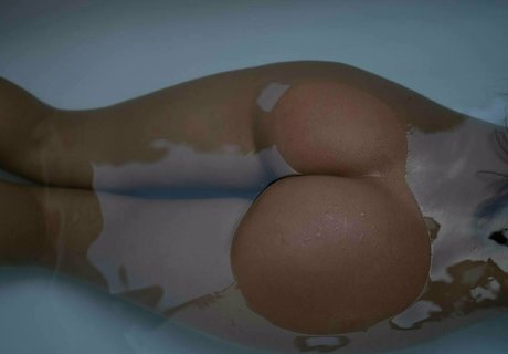 アヘ顔 OnlyFans トップ 写真