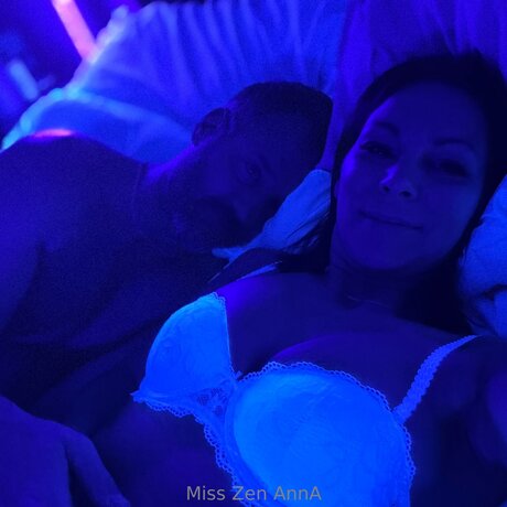 ティーンプッシーOnlyFans 可愛い 写真