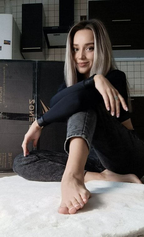 AlinaNaMeli ヌードスター 画像