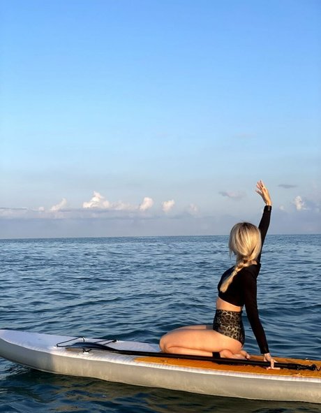 ぽっちゃりブロンドOnlyFans ホットxxx 写真