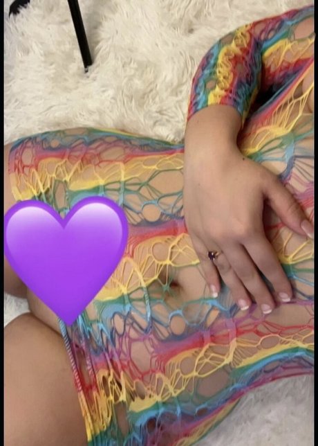 Dounia37 アダルトモデル 画像