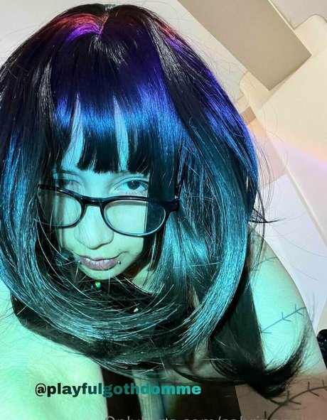 sabrinamiles 裸のモデル 画像