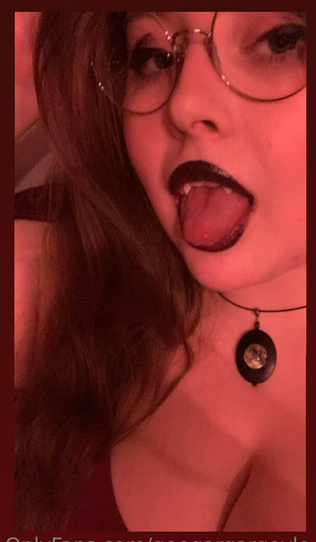 geegargargoyle 完璧なモデル 画像