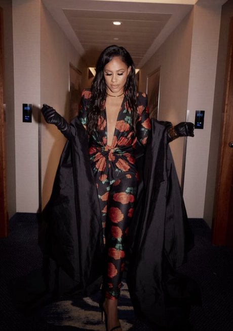 公共の場での猫のOnlyFans ホットセクシー アーカイブ