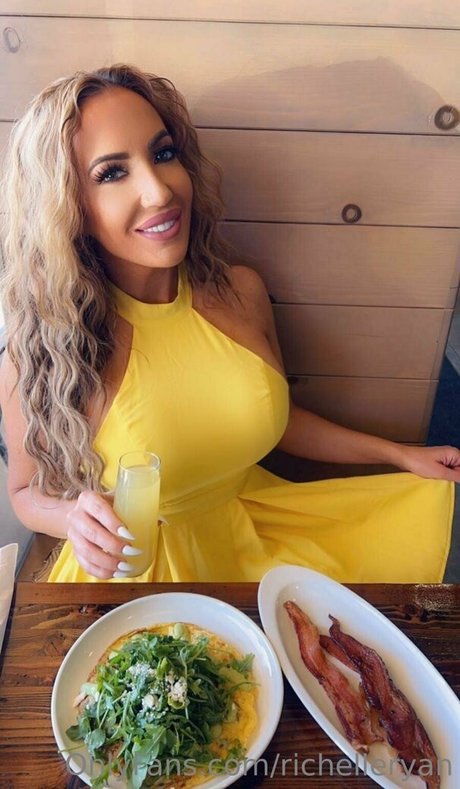 richelleryan ポルノ女優 写真