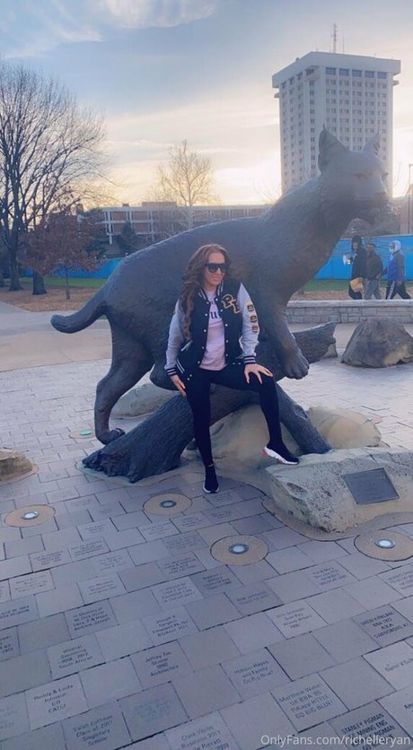 richelleryan profile image