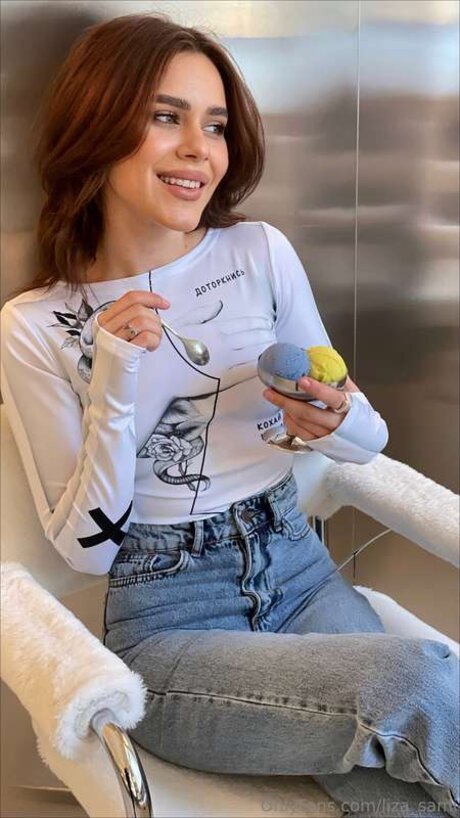 Liza Sami 高品質スター ギャラリー