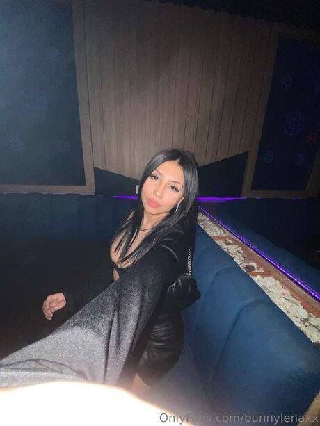 Its Emilyy 裸のポルノスター ギャラリー