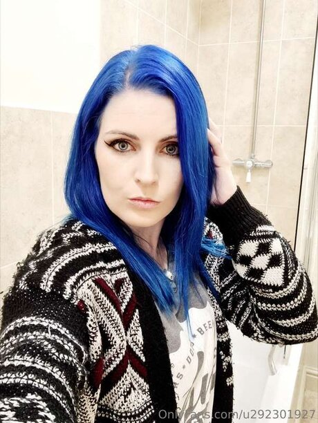 U292301927 HD女優 画像