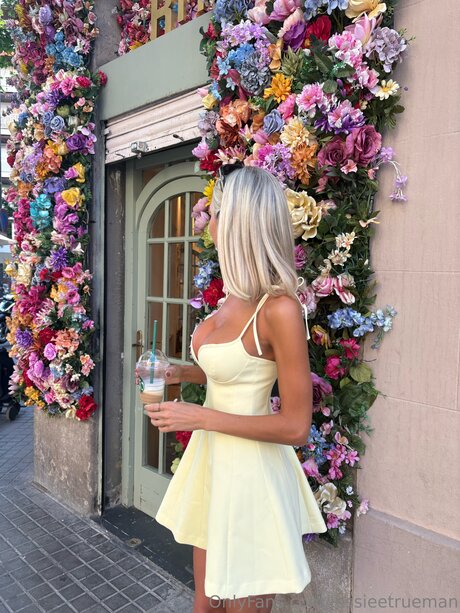 セクシーな足 OnlyFans ホット裸 画像