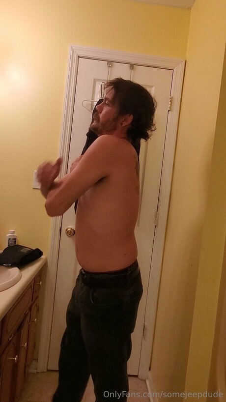 ビキニストリップOnlyFans ヌード 画像