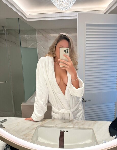 Olivia May NYC ポルノスター xxx 画像