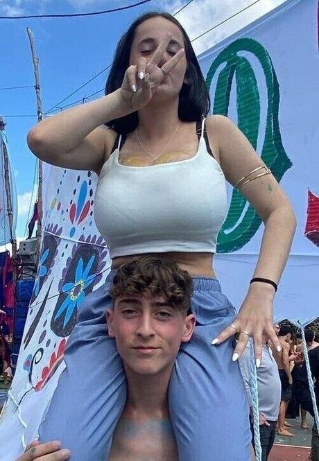 Pelegsaar 独占女優 アーカイブ