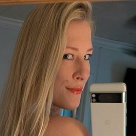 Country Hotwife 裸モデル 写真