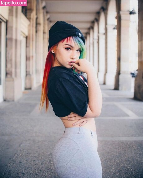 細身の巨乳OnlyFans ホットヌード ギャラリー