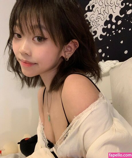 ursungirl ポルノスター セクシー 写真