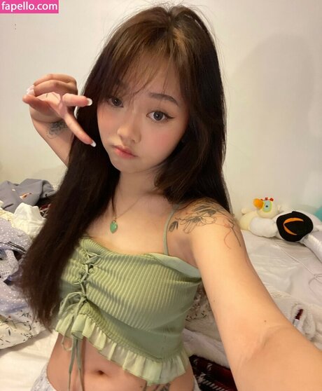 ursungirl アダルトモデル 写真