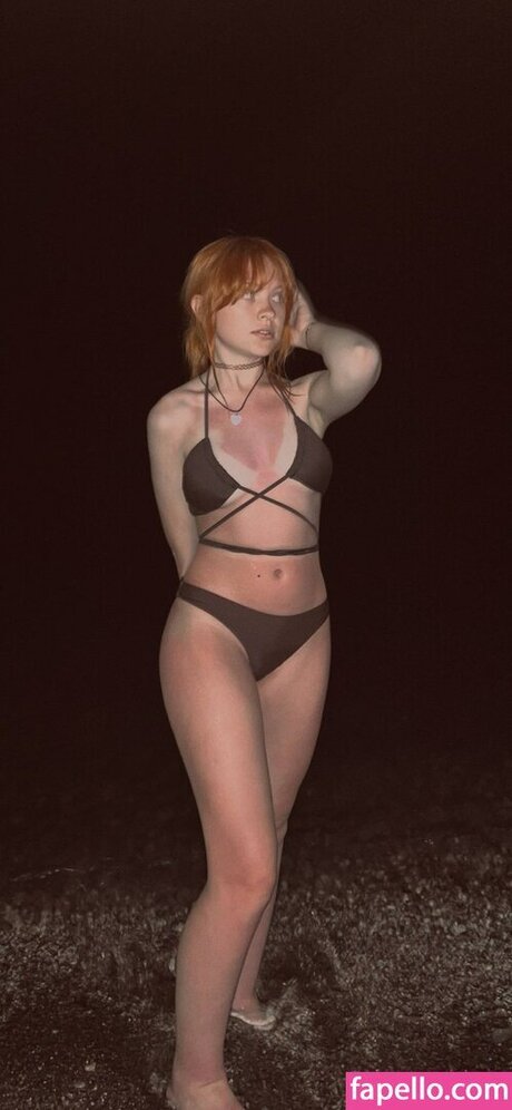 アジア人のタトゥー OnlyFans 無料ヌード 写真