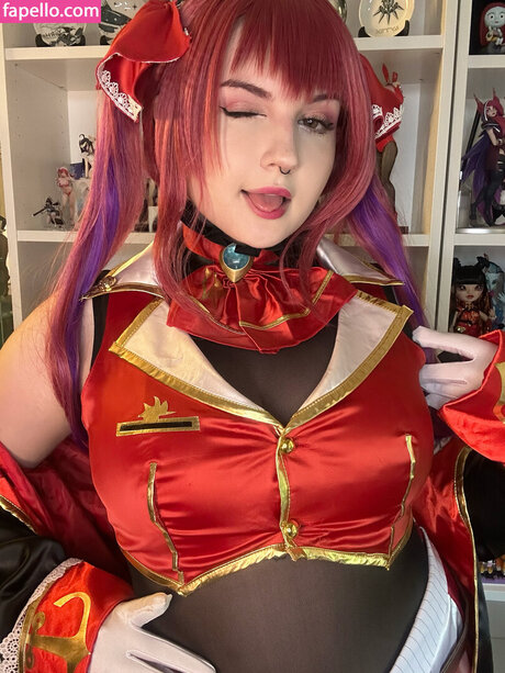 コスプレ フェムボーイ オンリーファンズ ホット 写真