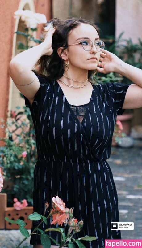 Oryvllmiee セックスモデル 画像