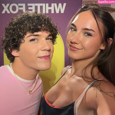 シシーオンリーファンズ アダルト 写真