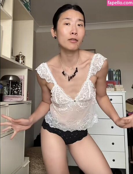 大きなお尻のアジア人OnlyFans ホットヌード 写真