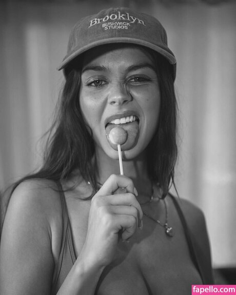 Chloe Campbell かわいいスター 画像