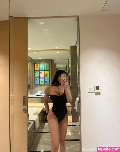 Sassy Poonam セクシー女優 写真