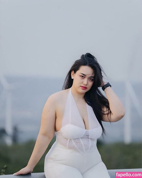 Pop phakhawan アート女優 写真