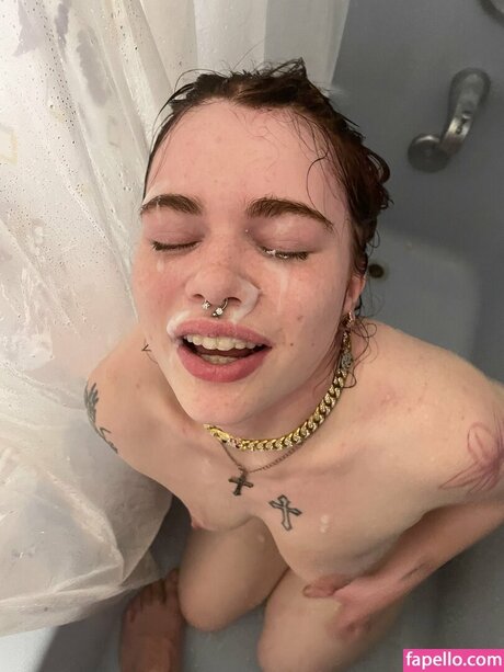 Grace Weller ヌード女優 写真