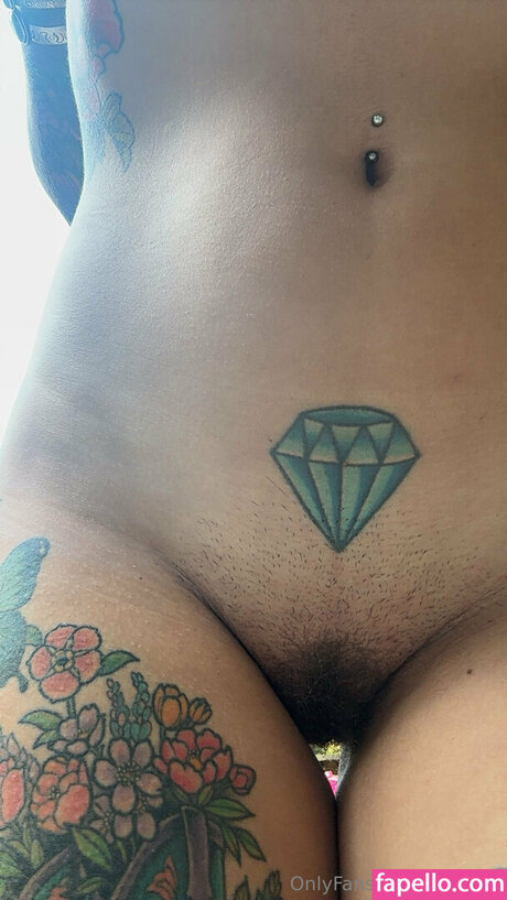 Risa Marie ポルノスター パーフェクト 写真