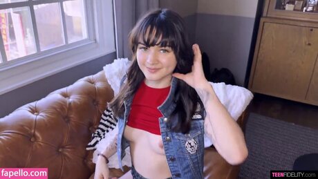 Remirawxxx ポルノスター 写真