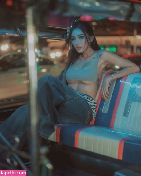 rollipop ポルノスター 美しい 写真